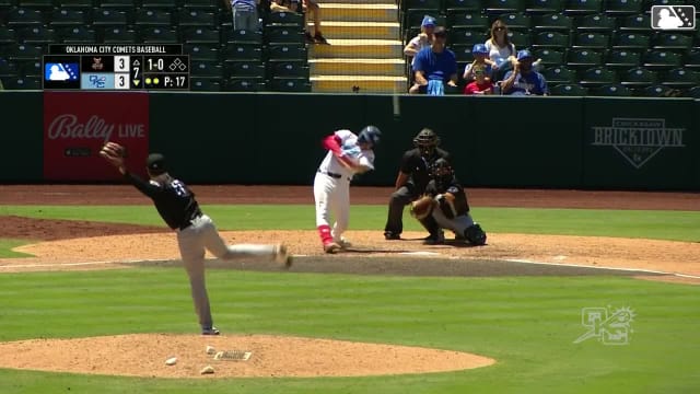 Ryan Ward hits a walk-off inside-the-park homer