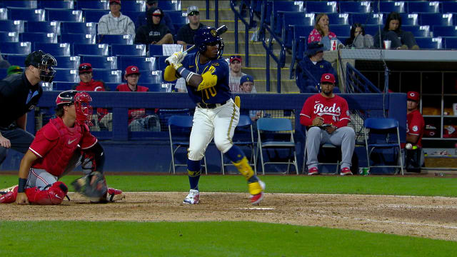 Luis Peña's single in the 6th