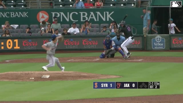 Jonah Tong In play, run(s) to Kemp Alderman
