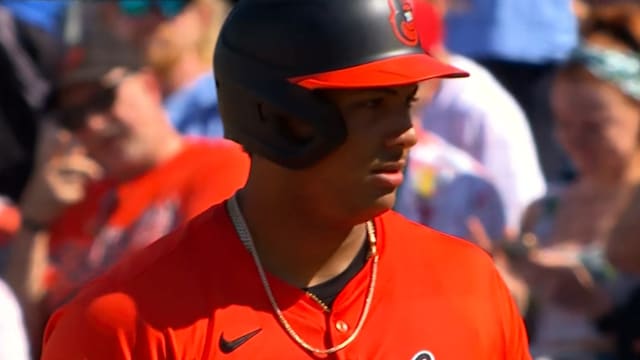 Samuel Basallo hits a single to right field