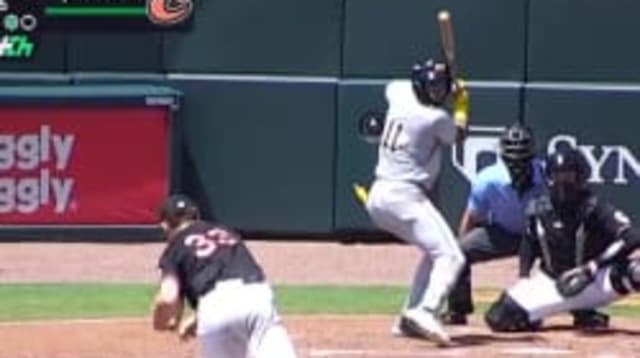 Xavier Isaac's solo home run (6)