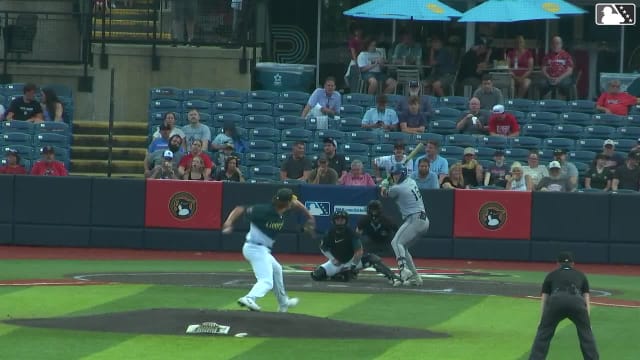 Ethan Frey singles on a sharp line drive to left fielder Owen Carey. Justin Thomas Jr. scores.
