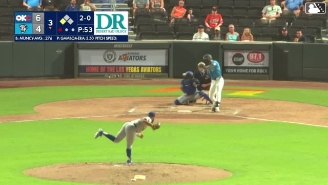 Max Muncy's RBI single