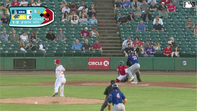 Daiverson Gutierrez singles on a line drive to left fielder Joel Dragoo. Ronald Hernandez scores.