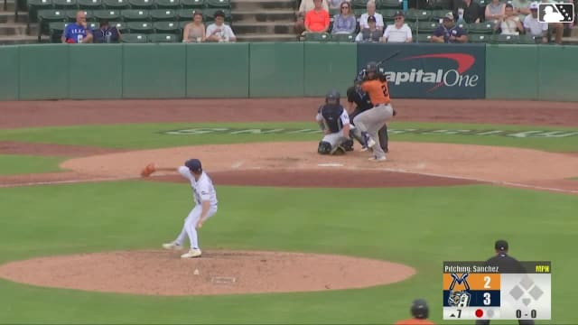 Joshua Kuroda-Grauer homers (6) on a fly ball to left field. Clark Elliott scores.