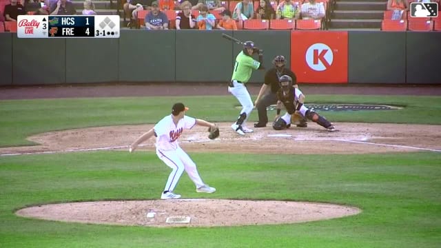 Hector Osorio homers (3) on a fly ball to left center field.