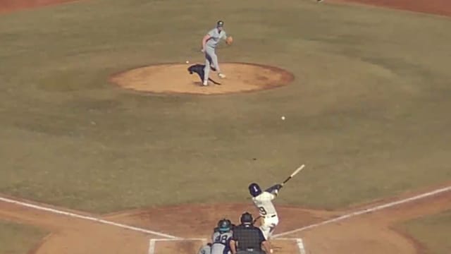 Luis Lara's three-hit game for Peoria