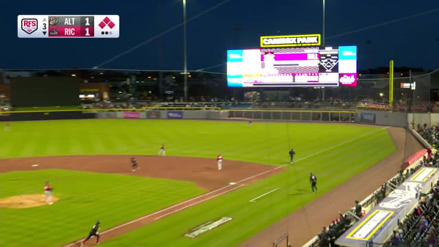 Turner Hill's bases-clearing triple