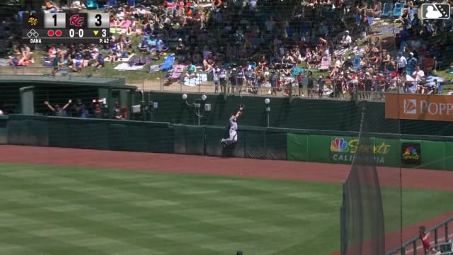 Niko Kavadas' home run robbery