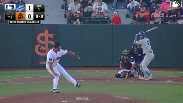 Kellon Lindsey homers (3) on a fly ball to left center field.