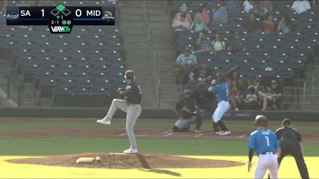 Davis Diaz's four hit day