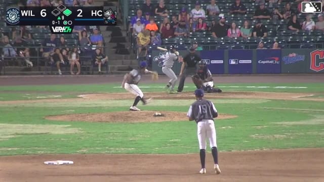 Handelfry Encarnacion homers (11) on a fly ball to right field. Kevin Garcia scores.