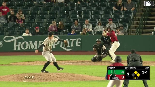 Mike Sirota doubles (3) on a line drive to center fielder Yerlin Confidan. Jose Izarra scores. Eduardo Quintero scores.