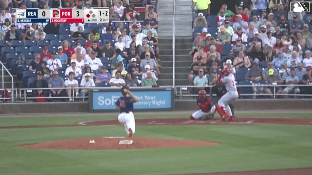 Raylin Heredia singles on a line drive to left fielder Will Turner. Pedro León scores.