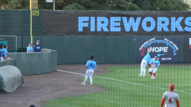 Jonathan Martinez makes a sprawling catch