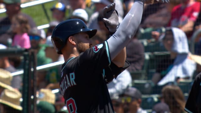 Tyler Locklear's first hit with the D-backs