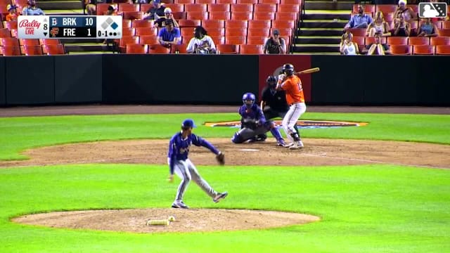 Colin Yeaman singles on a line drive to right fielder Yohairo Cuevas. Vance Honeycutt scores. Braylin Tavera to 3rd.
