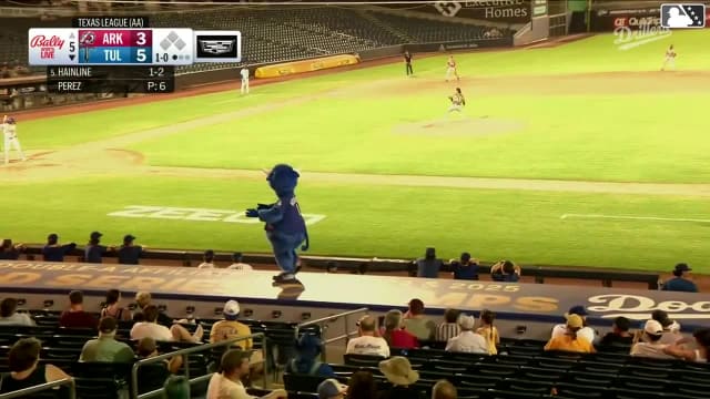 Elijah Hainline homers (11) on a fly ball to right center field.