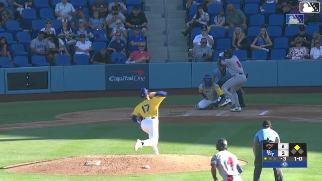 Sebastian Blanco singles on a soft line drive to right fielder Abel Lorenzo. Wilder Dalis scores.