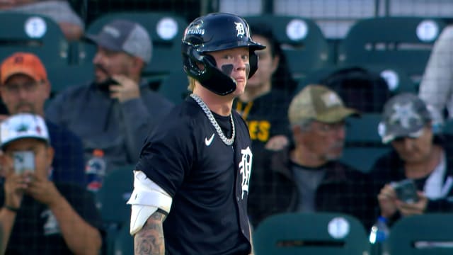 Seth Hernandez impresses Max Clark to open Spring Breakout game