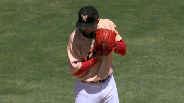 Omar Cruz strikes out four in start