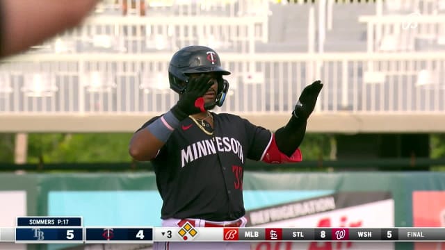 Twins plate eight runs in 3rd inning