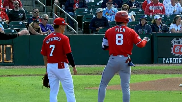 Gavin Fien drives in Eli Willits