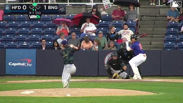 Mitch Voit singles on a sharp line drive to center fielder GJ Hill. Yohairo Cuevas scores.