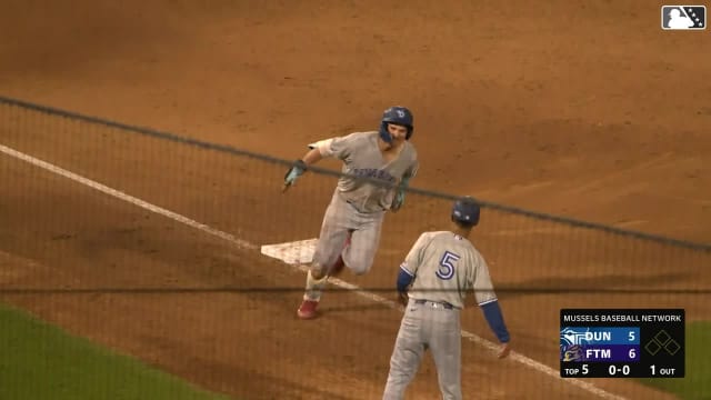 Sam Shaw's solo homer 