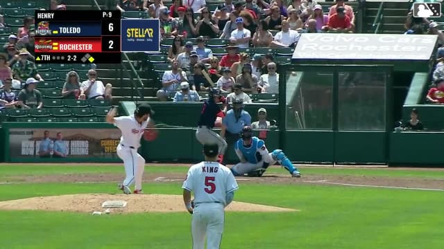 Max Clark homers (6) on a fly ball to center field. Ben Malgeri scores.