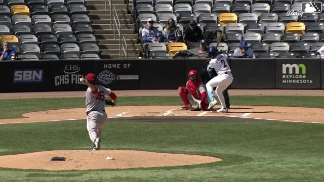 Kaelen Culpepper homers (2) on a fly ball to left center field.