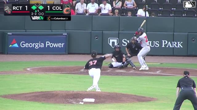 Jake Munroe singles on a sharp line drive to right fielder Dalton McIntyre. Tucker Flint scores. Caleb Bartolero to 3rd.