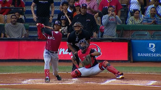 Carlos Jorge hits a two-run home run