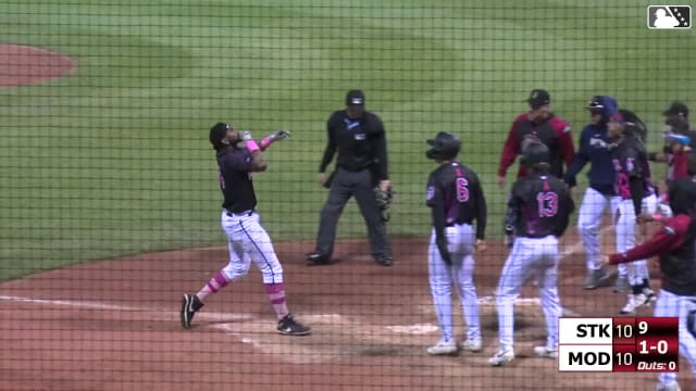 Lazaro Montes walks it off with a home run