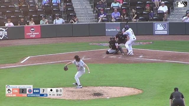 Jefferson Rojas singles on a sharp line drive to left fielder Logan Braunschweig. Ariel Armas scores. Jefferson Rojas to 2nd.