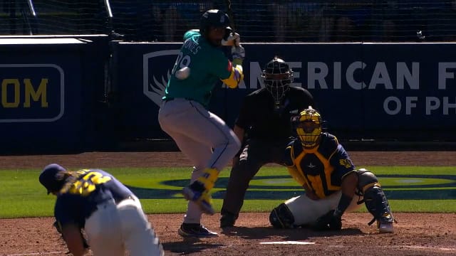 Lazaro Montes' second RBI single