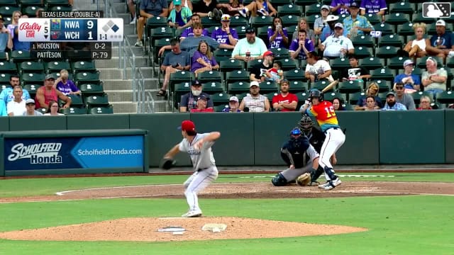 Marek Houston doubles (2) on a sharp line drive to right fielder Alberto Rodriguez. Jay Thomason scores.