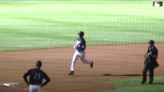 Ike Irish's home run (3)