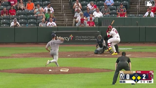 Deniel Ortiz singles on a line drive to right fielder Alex McCoy. Jesús Báez scores. Josiah Ragsdale to 2nd.