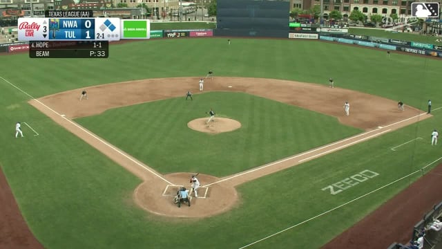 Zyhir Hope singles on a line drive to center fielder Carson Roccaforte. Mike Sirota scores. Elijah Hainline out at 3rd on the throw, center fielder Carson Roccaforte to third baseman Colton Becker.