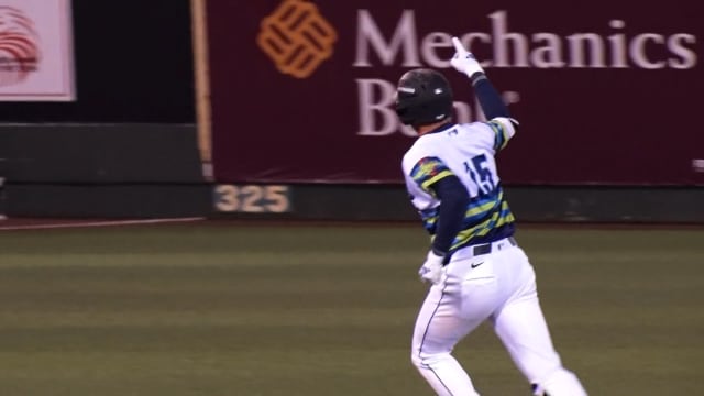Johnny Farmelo's solo homer