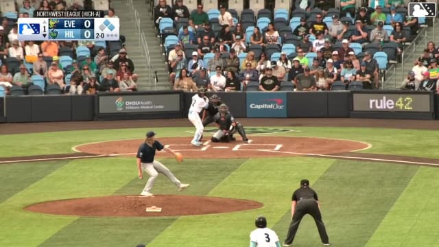 Kayson Cunningham doubles (9) on a sharp line drive to right fielder Ricardo Cova. Slade Caldwell scores. José Mejía to 3rd.