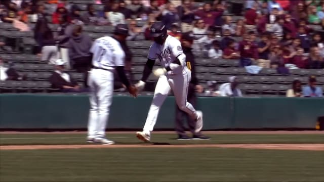 Esmerlyn Valdez's home run