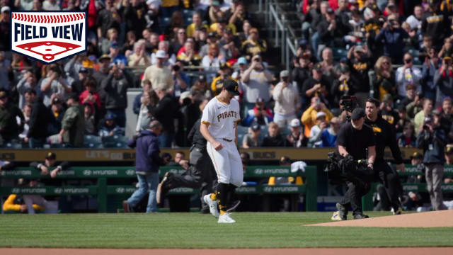 Field View: Paul Skenes enters for MLB debut