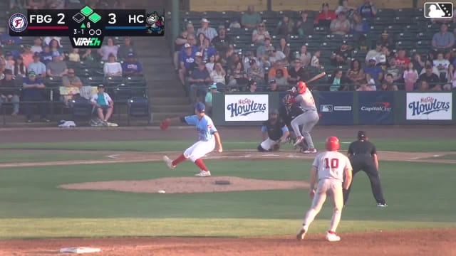 Coy James doubles (4) on a sharp line drive to center fielder Jonathan Martinez. Yeremy Cabrera scores. Luke Dickerson scores.
