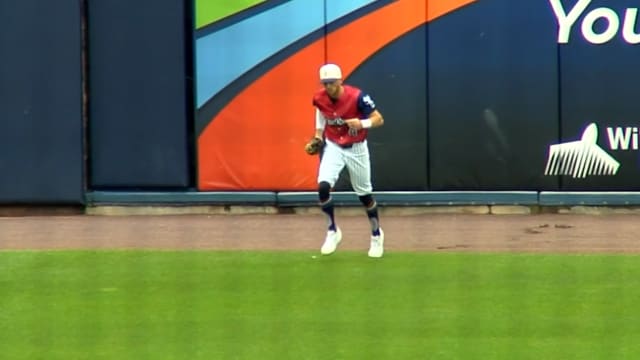Duke Ellis' outstanding leaping catch