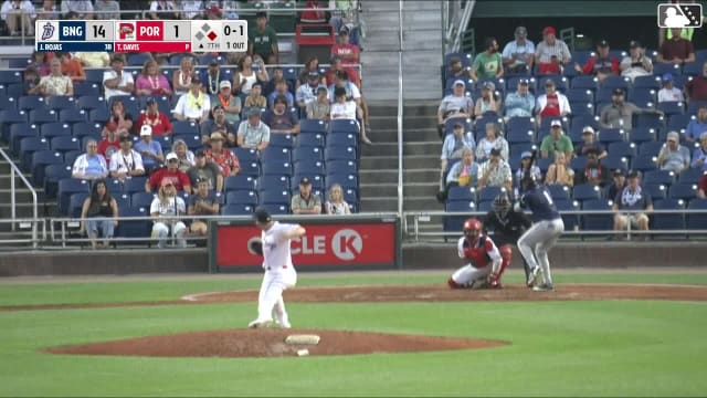 Jefferson Rojas doubles (2) on a sharp line drive to center fielder Will Turner. Émilien Pitre scores.