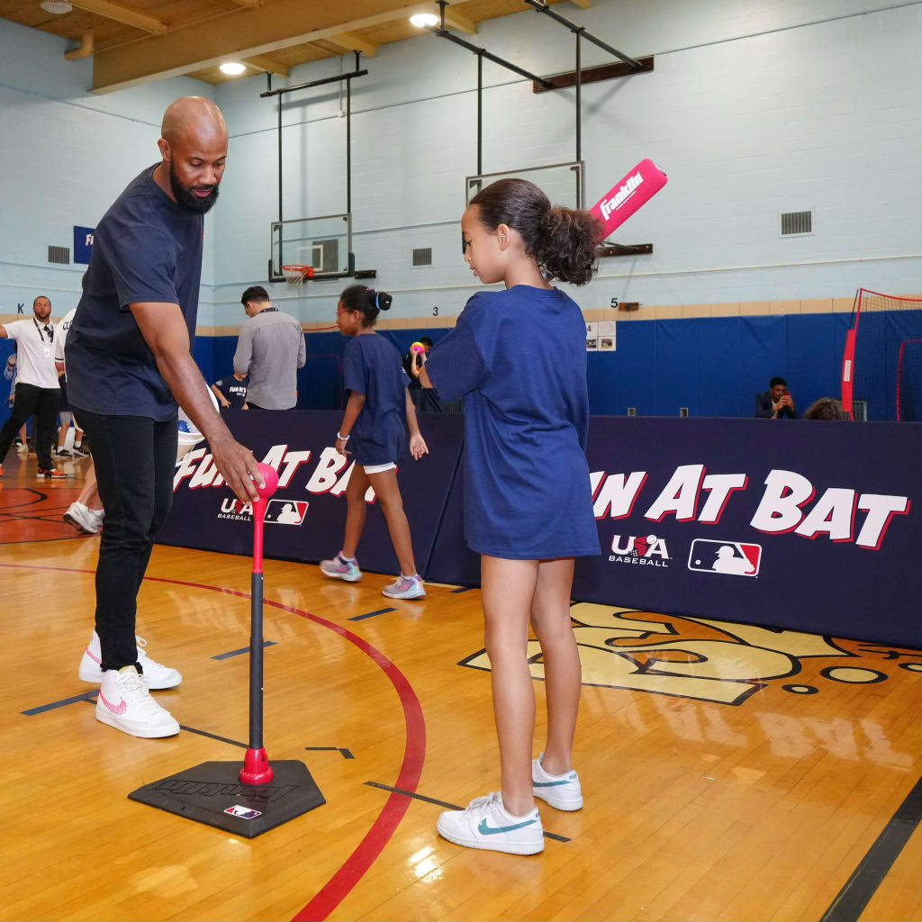 Former All-Star Chris Young gives hitting instructions. (Mary DeCicco/MLB Photos via Getty Images)
