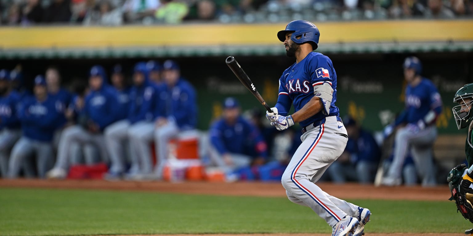 Marcus Semien gets 1,500th career hit in Rangers' win in Oakland