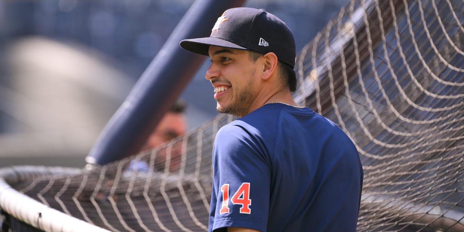 Braves acquire Gold Glover Dubón from Astros for infielder Allen